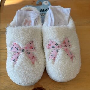Source Unknown White Slippers with Pink Bow